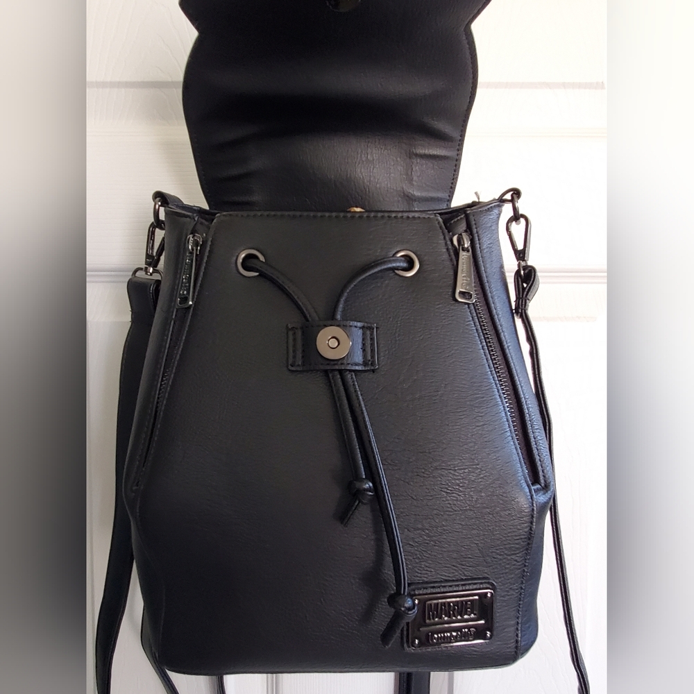 Loungefly Black & White Punisher Skull Backpack/Crossbody - Picture 10 of 10